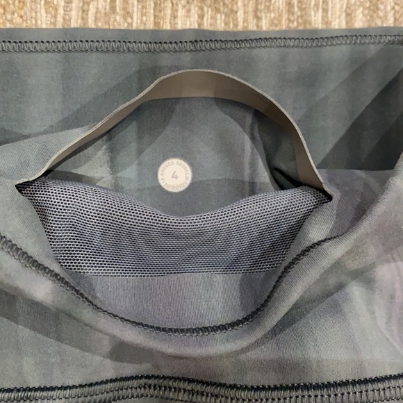 Lululemon leggings - Picture 6 of 6